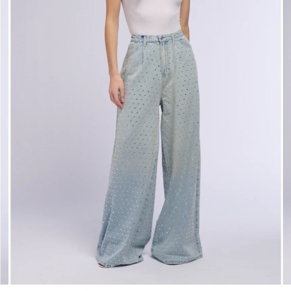 BLING!!!  wide leg jeans with faux diamonds 💎
